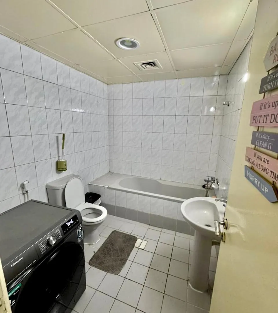 Aavhr Youth Holiday Home Near Burjuman Metro Station Dubai Verenigde Arabische Emiraten